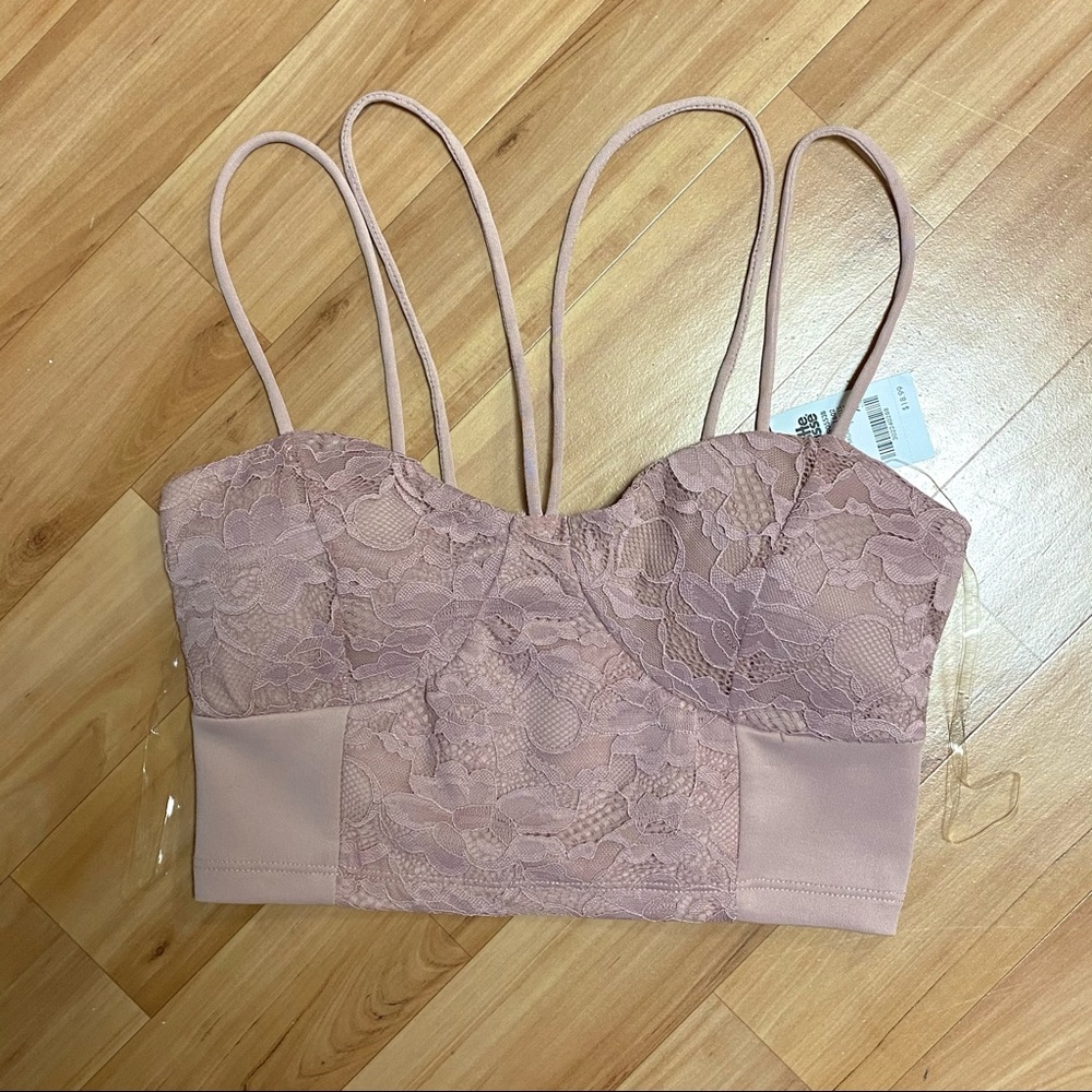 (SOLD) Blush Lace Bustier Crop Top 🌸